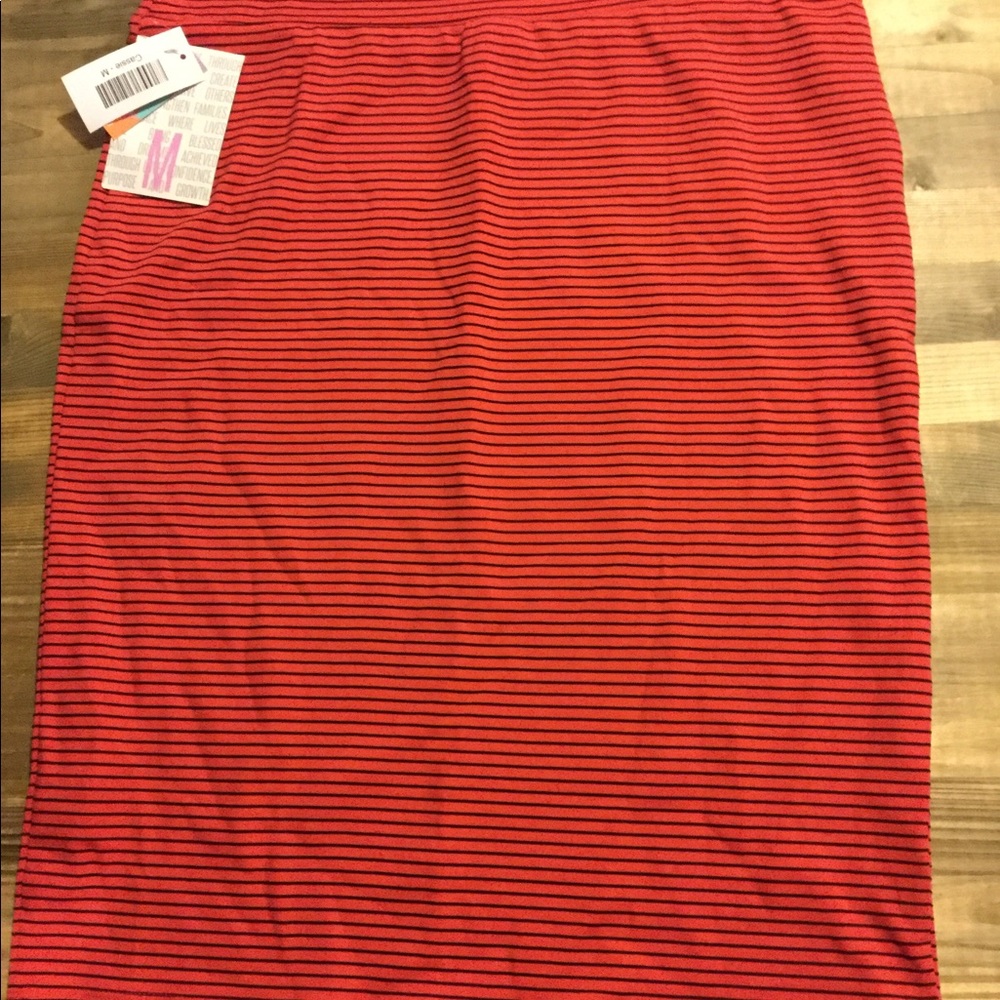 Bnwt lularoe cassie sz medium